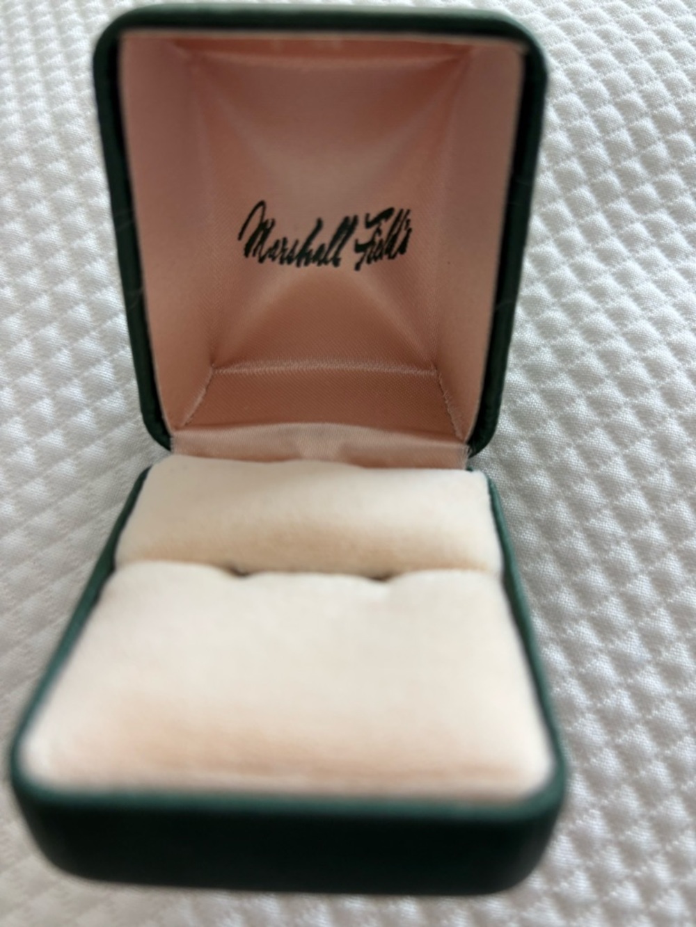 Marshall Fields Jewelry Ring Box in Dark Green exterior and Cream interior